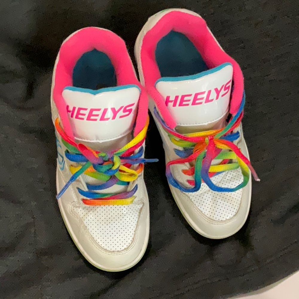 Heelys Kids Shoes with Rainbow Laces